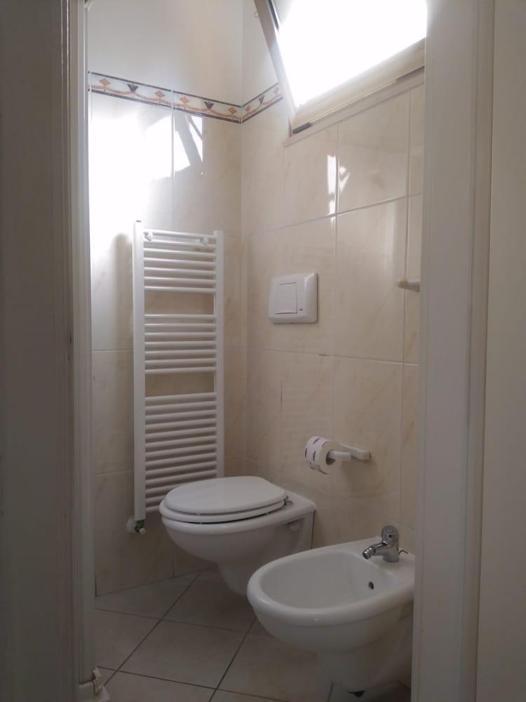 Hotel Prestige Rimini Bagian luar foto