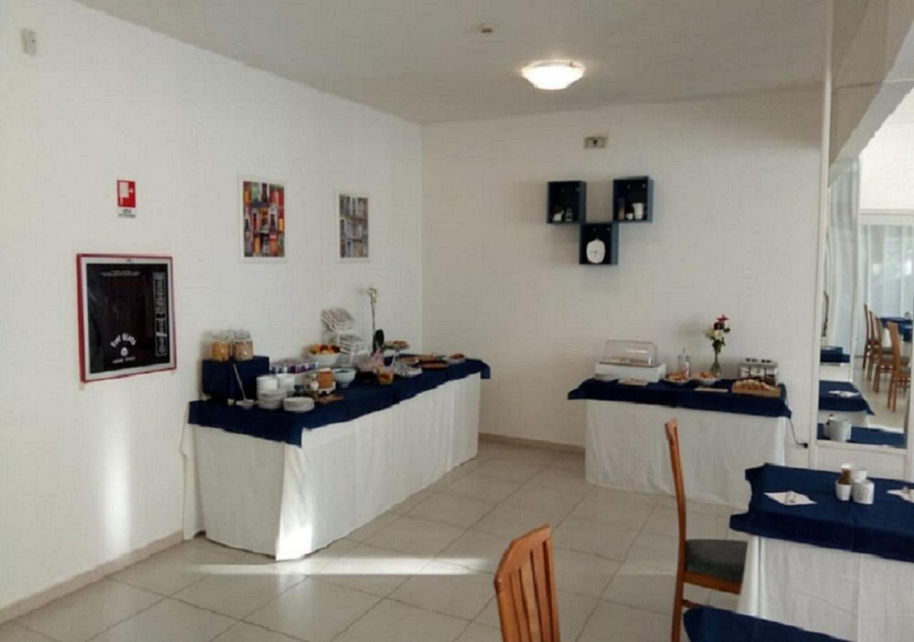 Hotel Prestige Rimini Bagian luar foto